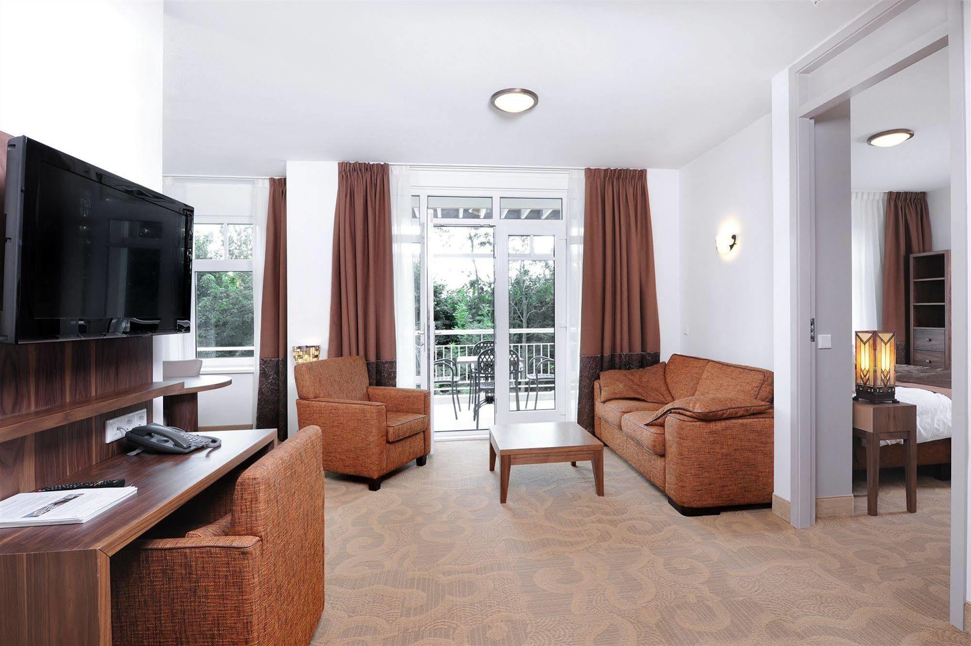 Grand Hotel Ter Duin Burgh-Haamstede Bagian luar foto